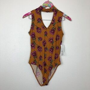 NWT Trendyland bodysuit size M // 0809